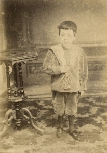 O neno Otero por volta de 1895